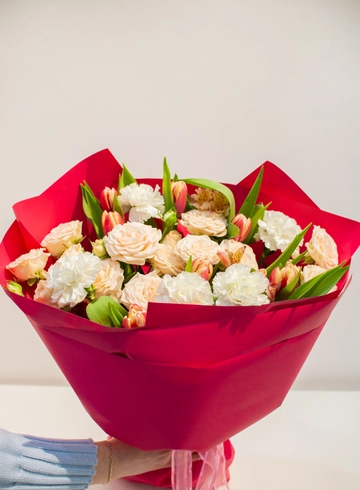 Букет «Нежное счастье» от интернет-магазина цветов в 