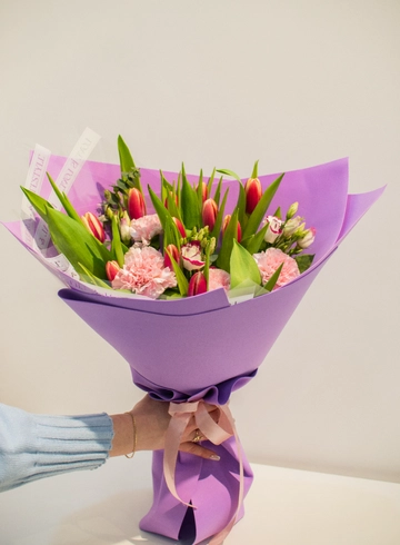 Букет «Королевская грация» от интернет-магазина цветов в 