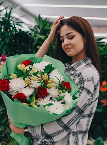 Букет «Цветочное пространство»  от интернет-магазина цветов в 