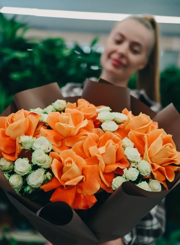 Букет &laquo;Яркие розы&raquo; от интернет-магазина цветов в 