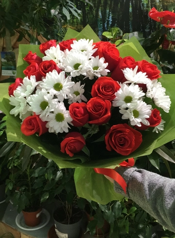 Букет «Контрастное сочетание» от интернет-магазина цветов в 