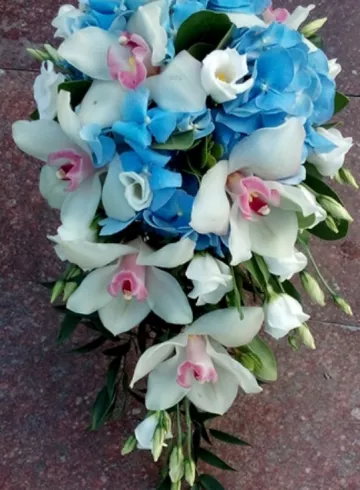 Букет невесты № 1 «Сияние» от интернет-магазина цветов в 