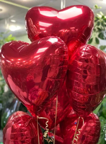 Воздушный шар «Красное сердце» от интернет-магазина цветов в 