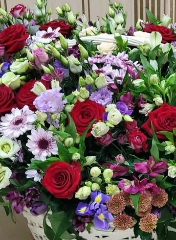 Корзина «Изобилие» от интернет-магазина цветов в 